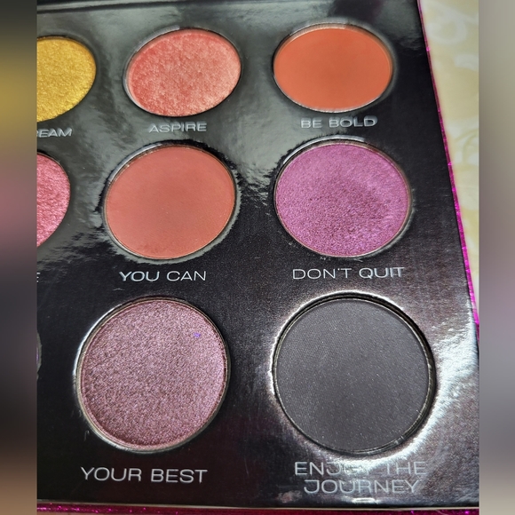 Sydney Grace, Chase Your Dreams Palette - Picture 7 of 9